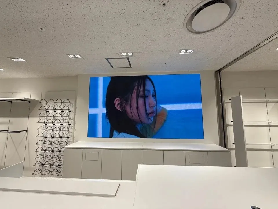 캘빈클라인 롯데아울렛 서울역 - 이미지 1