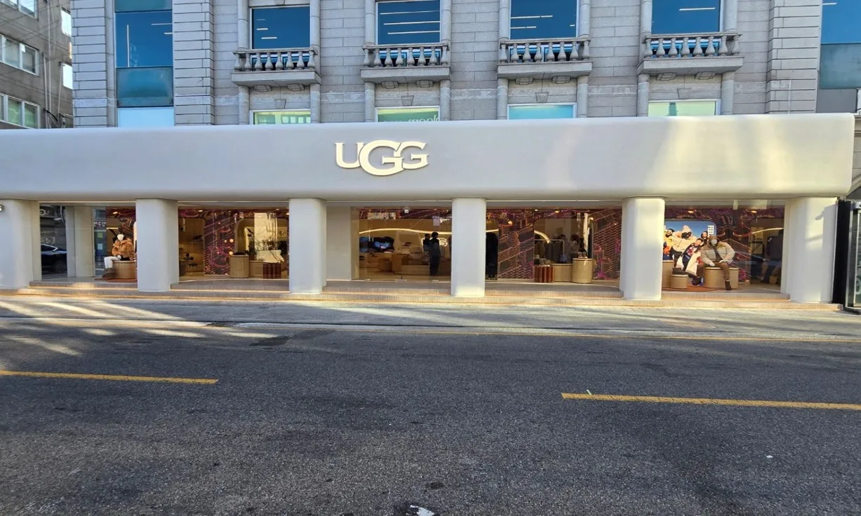 어그 도산 플래그십 - 이미지 1