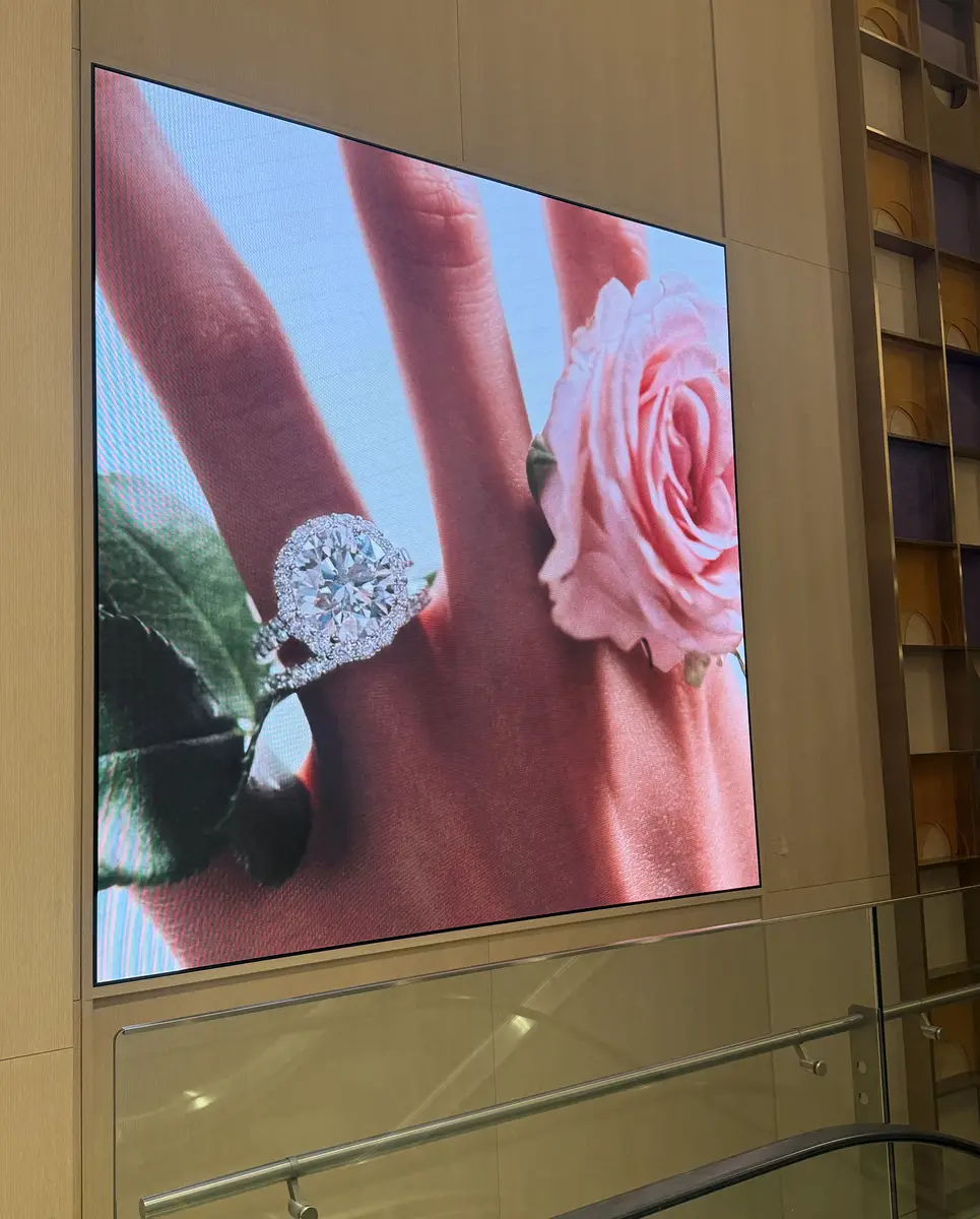 그라프, 신세계백화점 본점